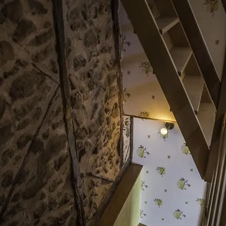 Dom wakacyjny De La Tambourde, L'autenticite Paisible *